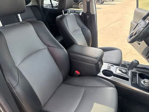 Used 2023 Toyota 4Runner SR5 Premium w/ Moonroof Package AWD/4WD image 26
