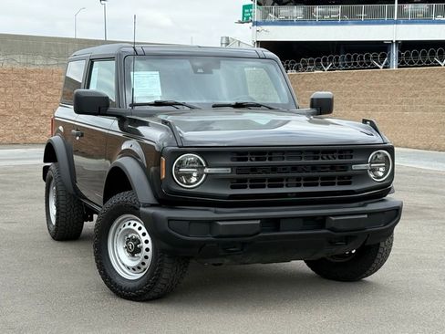 Used 2022 Ford Bronco 2-Door image 2