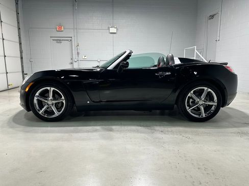 Used 2009 Saturn Sky w/ Premium Trim Package RWD image 16