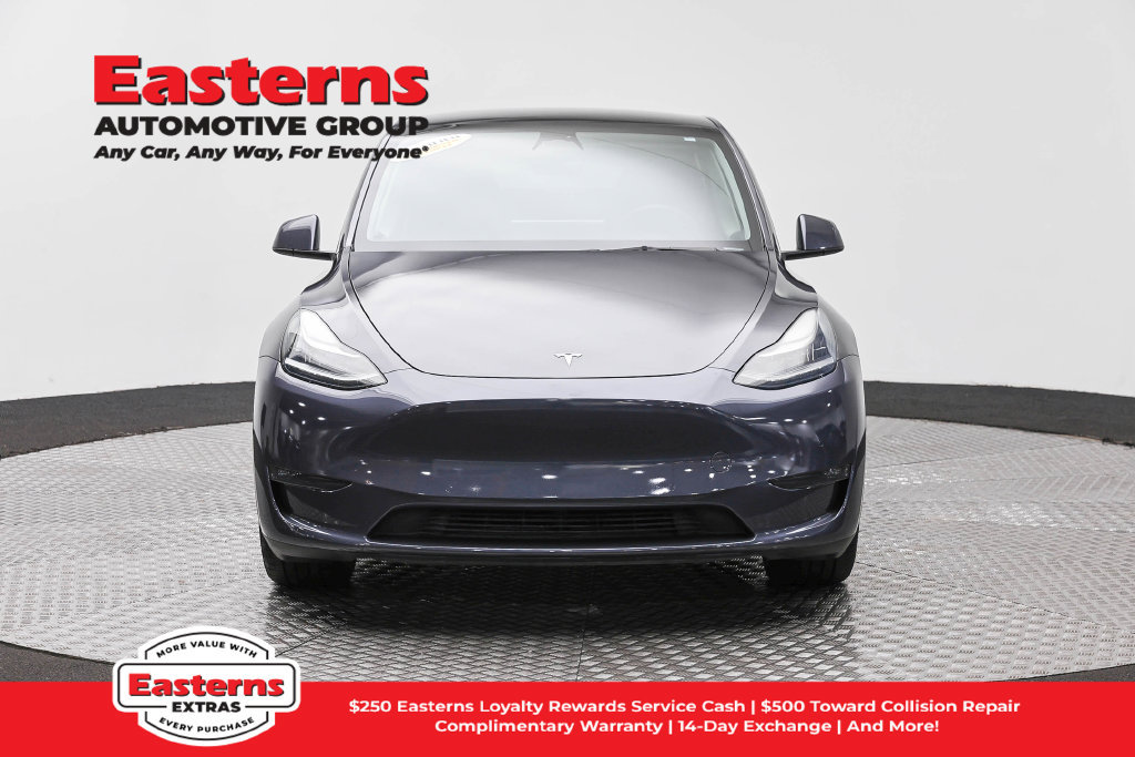 Used 2022 Tesla Model Y Long Range AWD/4WD image 3