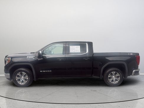 Used 2019 GMC Sierra 1500 SLE w/ SLE Value Package AWD/4WD image 10