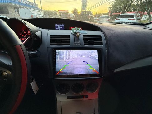 Used 2010 MAZDA MAZDA3 s Sport FWD image 24
