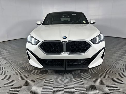 New 2026 BMW X2 xDrive28i AWD/4WD image 2