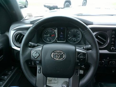 Used 2023 Toyota Tacoma TRD Sport w/ Black Out Package (TMS) image 13