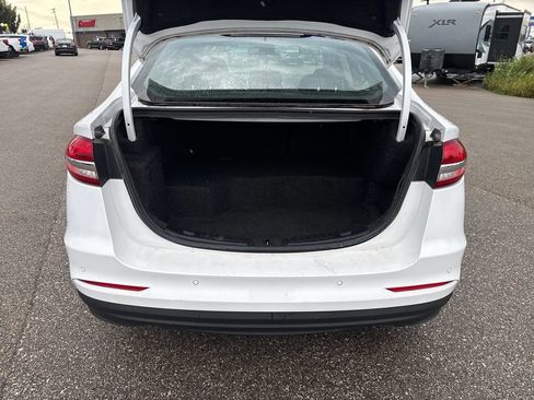 Used 2020 Ford Fusion SE FWD image 27