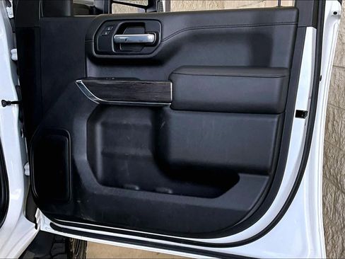 Used 2021 Chevrolet Silverado 2500 LTZ w/ LTZ Plus Package image 22