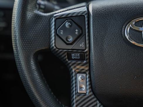 Used 2021 Toyota 4Runner Limited image 31