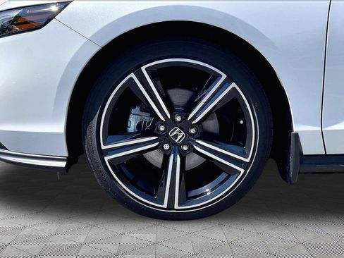 Used 2025 Honda Accord Sport image 24