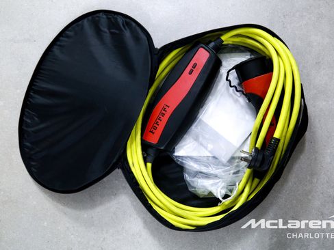 Used 2022 Ferrari SF90 Spider image 26