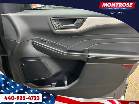 Used 2022 Ford Escape SE w/ Cold Weather Package image 30