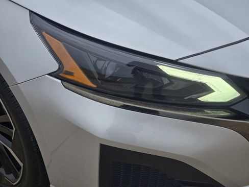 Certified 2023 Nissan Altima 2.5 SR image 11