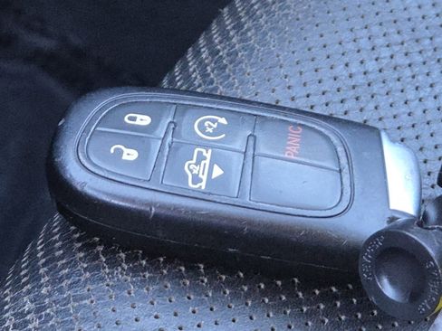 Used 2014 RAM 1500 Limited image 34