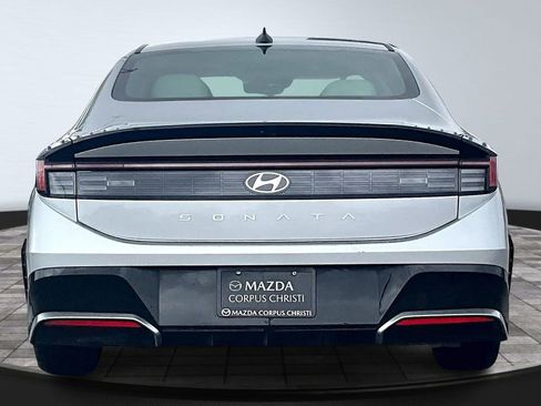 Used 2025 Hyundai Sonata SEL FWD image 6