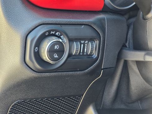 Used 2021 Jeep Gladiator Rubicon image 38