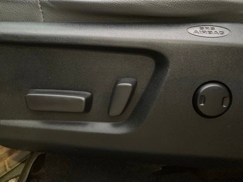 Used 2019 Toyota Tundra SR5 image 13