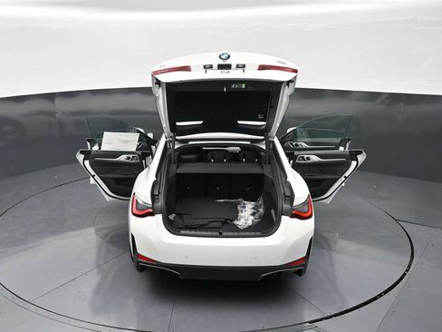 New 2026 BMW i4 eDrive40 w/ Premium Package RWD image 34