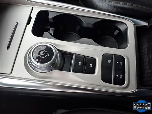 Used 2023 Ford Explorer Limited image 14