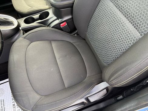 Used 2016 Kia Soul + w/ Designer's Package FWD image 17