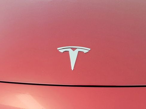 Used 2025 Tesla Model 3 Long Range RWD image 8