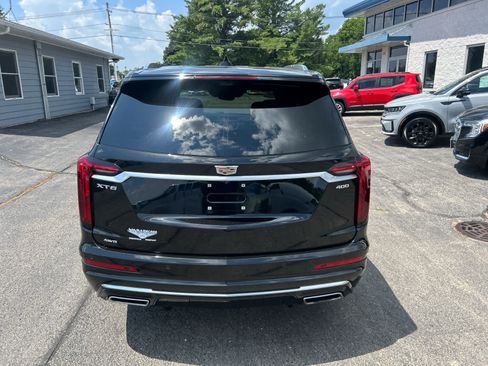 Used 2020 Cadillac XT6 Premium Luxury AWD/4WD image 4