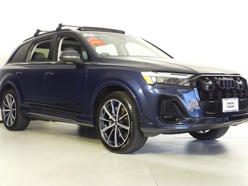 Used 2025 Audi Q7 2.0T Premium Plus w/ Premium Plus Package AWD/4WD image 4