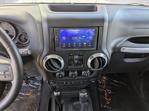 Used 2014 Jeep Wrangler Unlimited Sahara w/ Connectivity Group AWD/4WD image 13