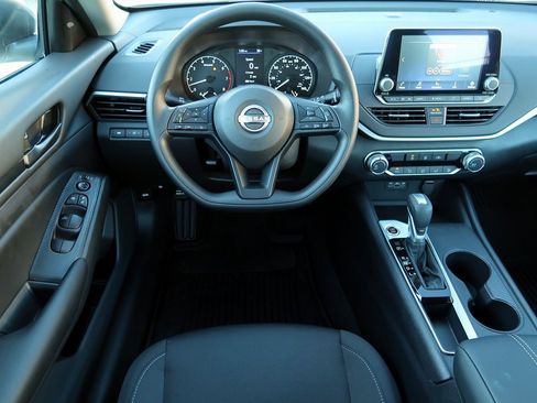 New 2025 Nissan Altima 2.5 S image 11