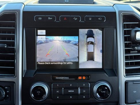 Used 2020 Ford F250 Platinum w/ FX4 Off-Road Package image 25