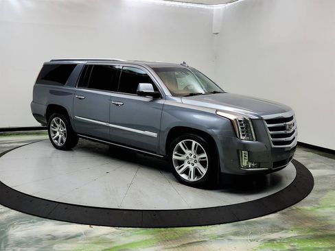 Used 2019 Cadillac Escalade ESV Premium Luxury AWD/4WD image 3