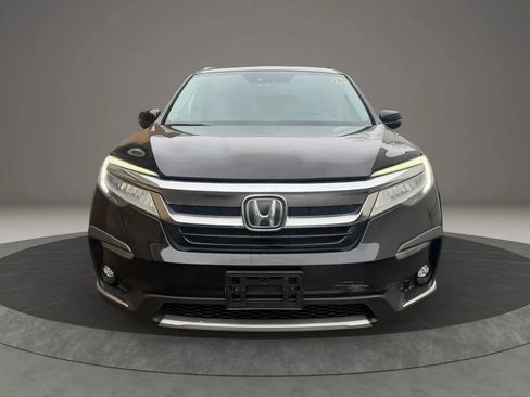 Used 2019 Honda Pilot Touring image 2