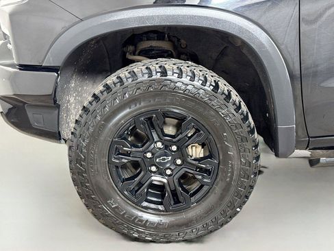 Used 2023 Chevrolet Silverado 1500 ZR2 AWD/4WD image 30