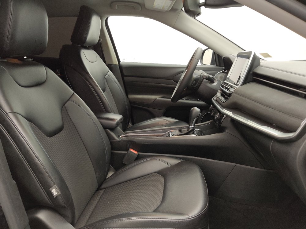 Used 2022 Jeep Compass Latitude FWD image 21