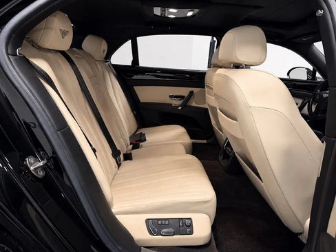 Used 2015 Bentley Flying Spur V8 AWD/4WD image 26
