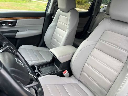 Used 2019 Honda CR-V Touring image 22