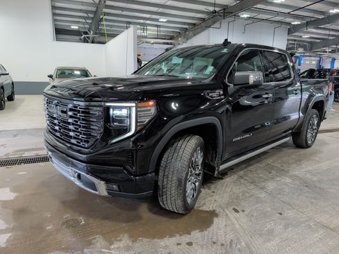 Used 2025 GMC Sierra 1500 Denali Ultimate AWD/4WD image 6