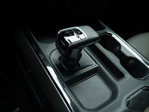 Used 2022 Chevrolet Silverado 1500 ZR2 w/ Technology Package image 31