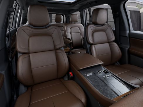 New 2027 Lincoln Aviator Reserve AWD/4WD image 10