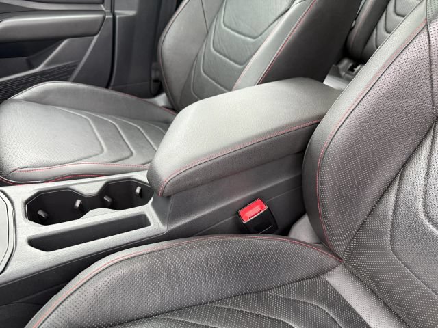 Used 2019 Volkswagen Jetta GLI Autobahn FWD image 45