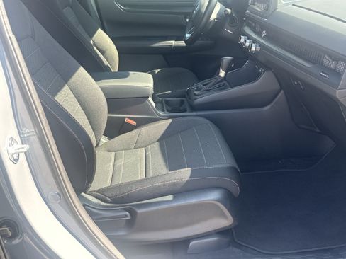 Used 2025 Honda CR-V Sport image 13
