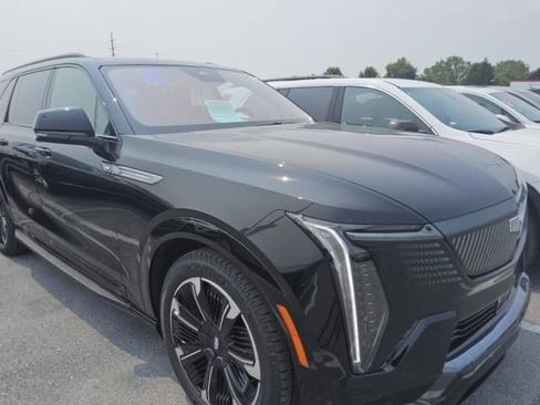 Used 2026 Cadillac Escalade IQL Sport 1 AWD/4WD image 2