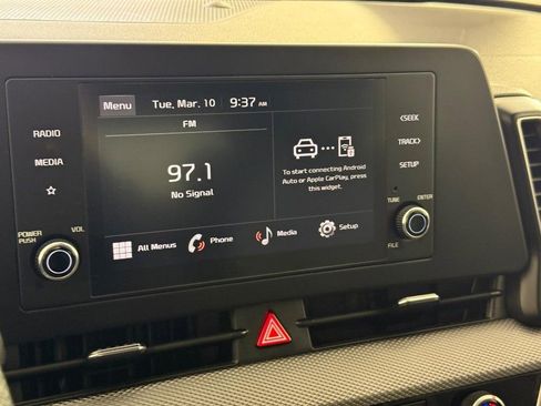 Used 2025 Kia Sportage LX image 18