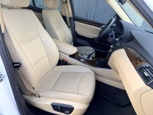 Used 2016 BMW X3 xDrive28i AWD/4WD image 19