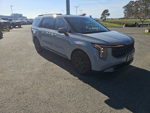 New 2026 Kia Carnival SX image 7