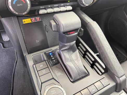 Certified 2025 Toyota Tacoma PreRunner image 19