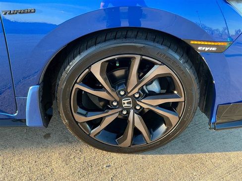 Used 2018 Honda Civic Sport Touring image 27