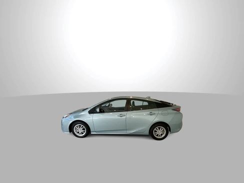 Used 2016 Toyota Prius Four w/ Advanced Technology Package FWD image 5