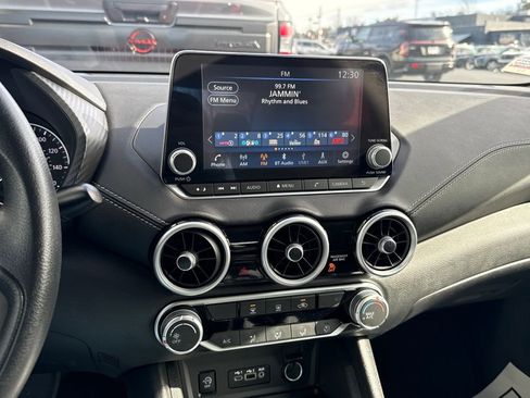 Used 2025 Nissan Sentra SV image 18