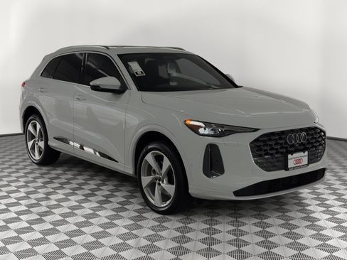 New 2026 Audi Q5 Premium AWD/4WD image 7