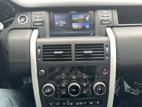 Used 2018 Land Rover Discovery Sport HSE AWD/4WD image 16