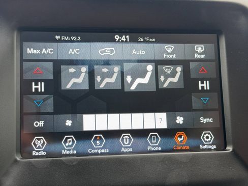 Used 2019 Jeep Compass Latitude AWD/4WD image 46